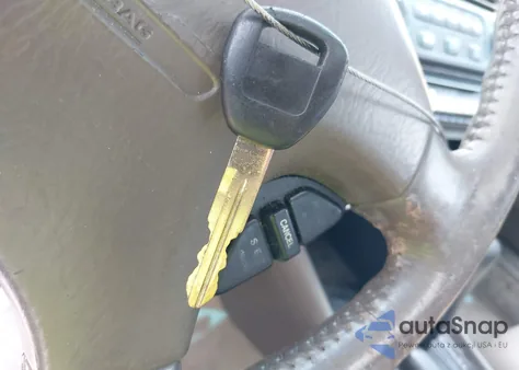 1998 Honda Accord Ex z USA, uszkodzony, nr VIN 1HGCG6671WA055058